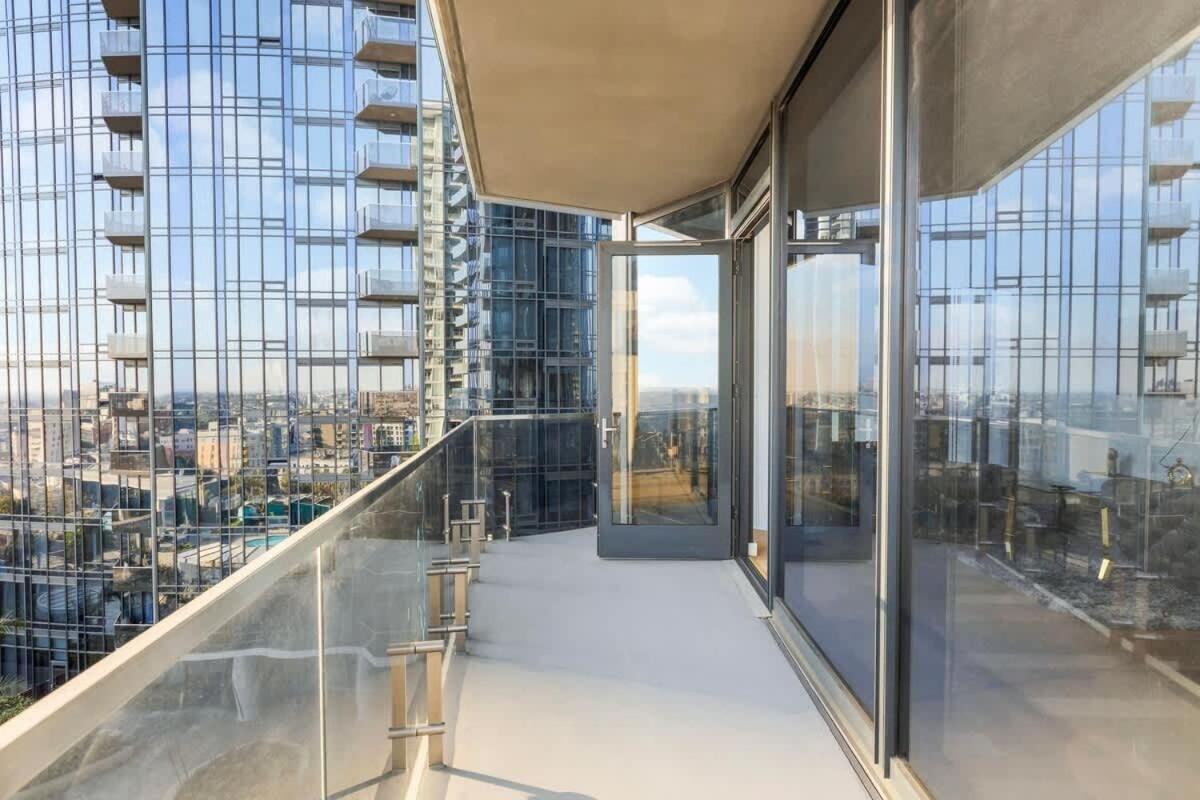 Ferienwohnung Luxury 2Br Penthouse W Balcony By Crypto Arena Los Angeles Exterior foto